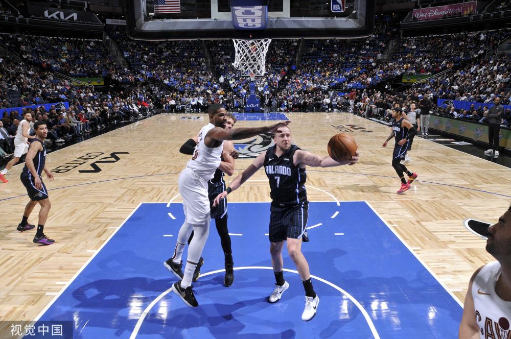 而他的下一 而他的下一