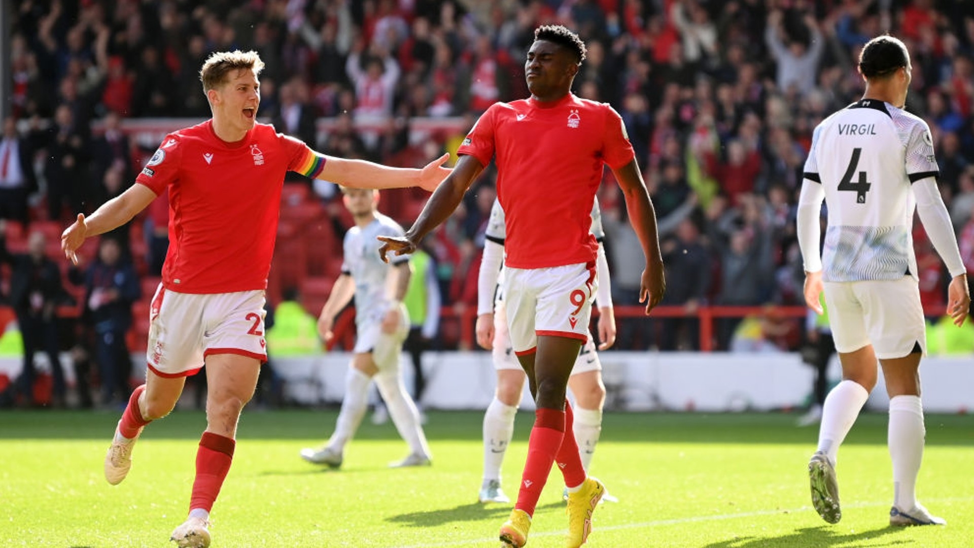 在比赛中曾 在比赛中曾